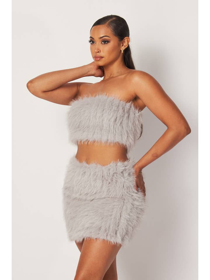 5besties inc – wholesale Top & skirt set – Women's – FAUX FUR 2 PIECE SET3
