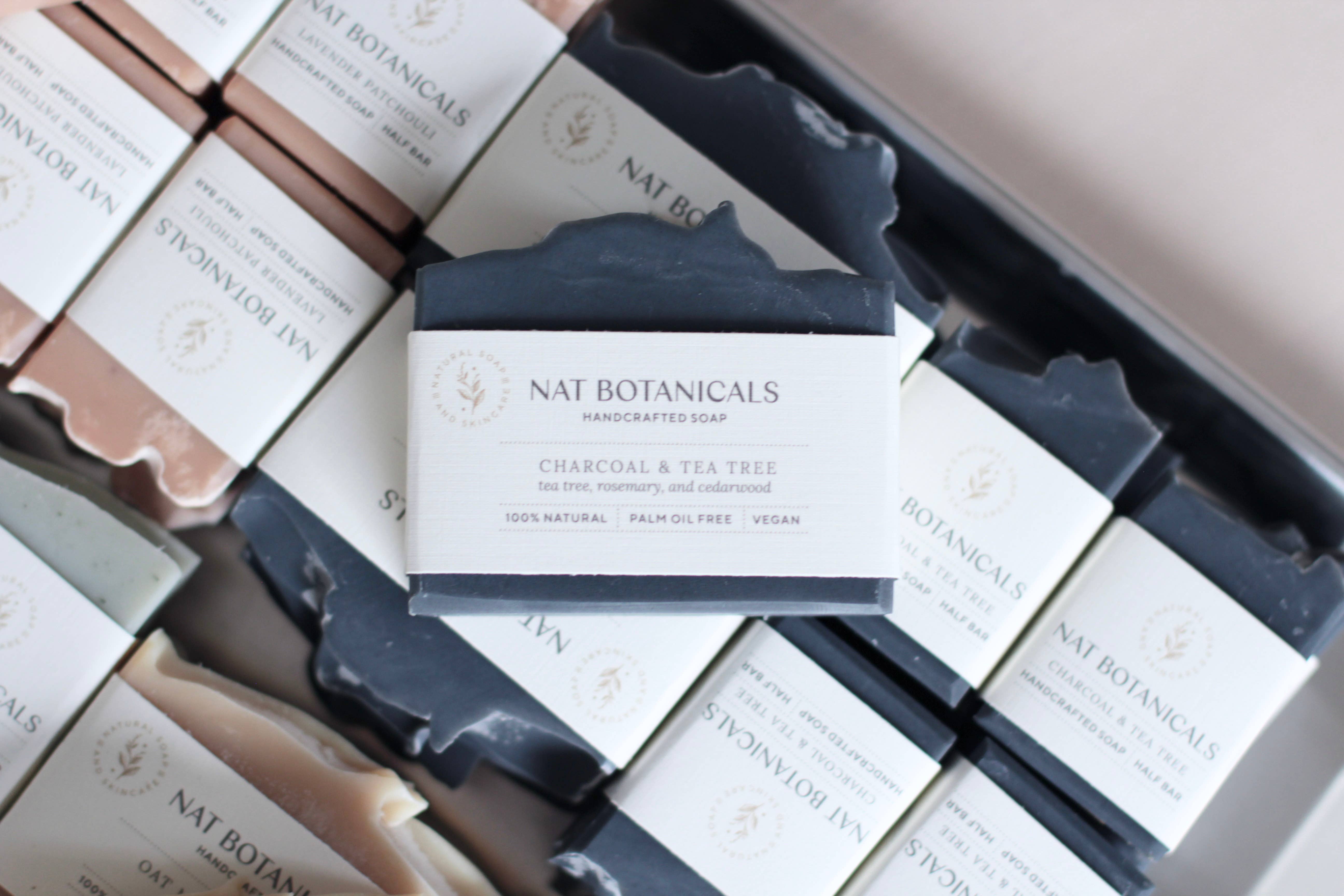 Nat Botanicals – Großhandel Feste Seife – Natürliche Seife aus Holzkohle und Teebaum0