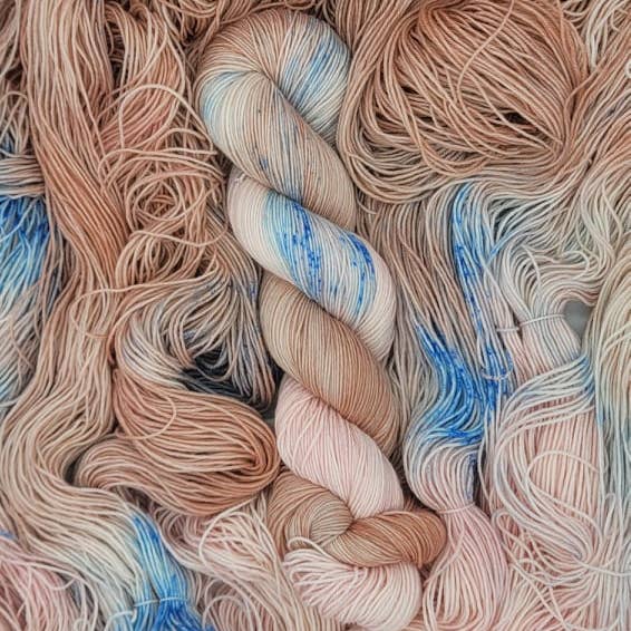 REMOVED BRAND - Vendita all'ingrosso Lana - Filato Squonk rosa chiaro e marrone1