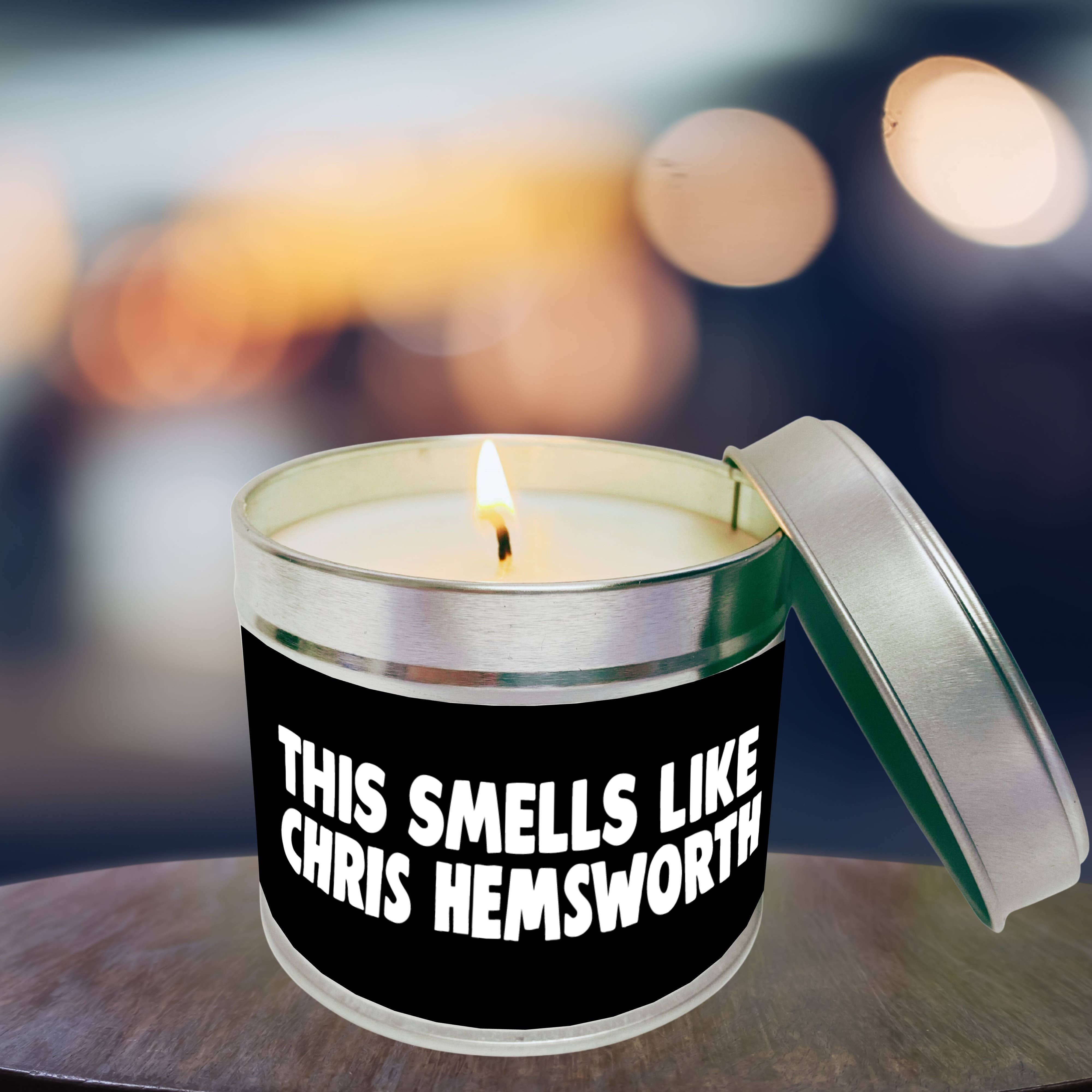 Cheeky Chops Cards & Wanky Candles – wholesale Reseljus – Wanky Candle Tin Detta ljus luktar Chris Hemsworth5