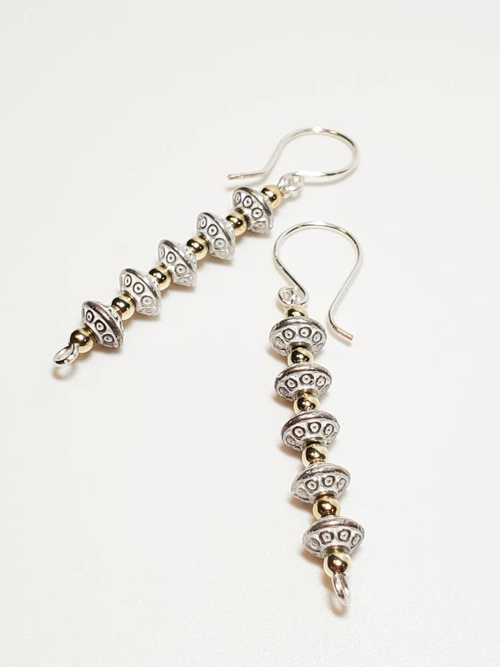 Boucles d'oreilles, métal mixte, argent émaillé et or, Inga pour la vente par Jezabel Adornment