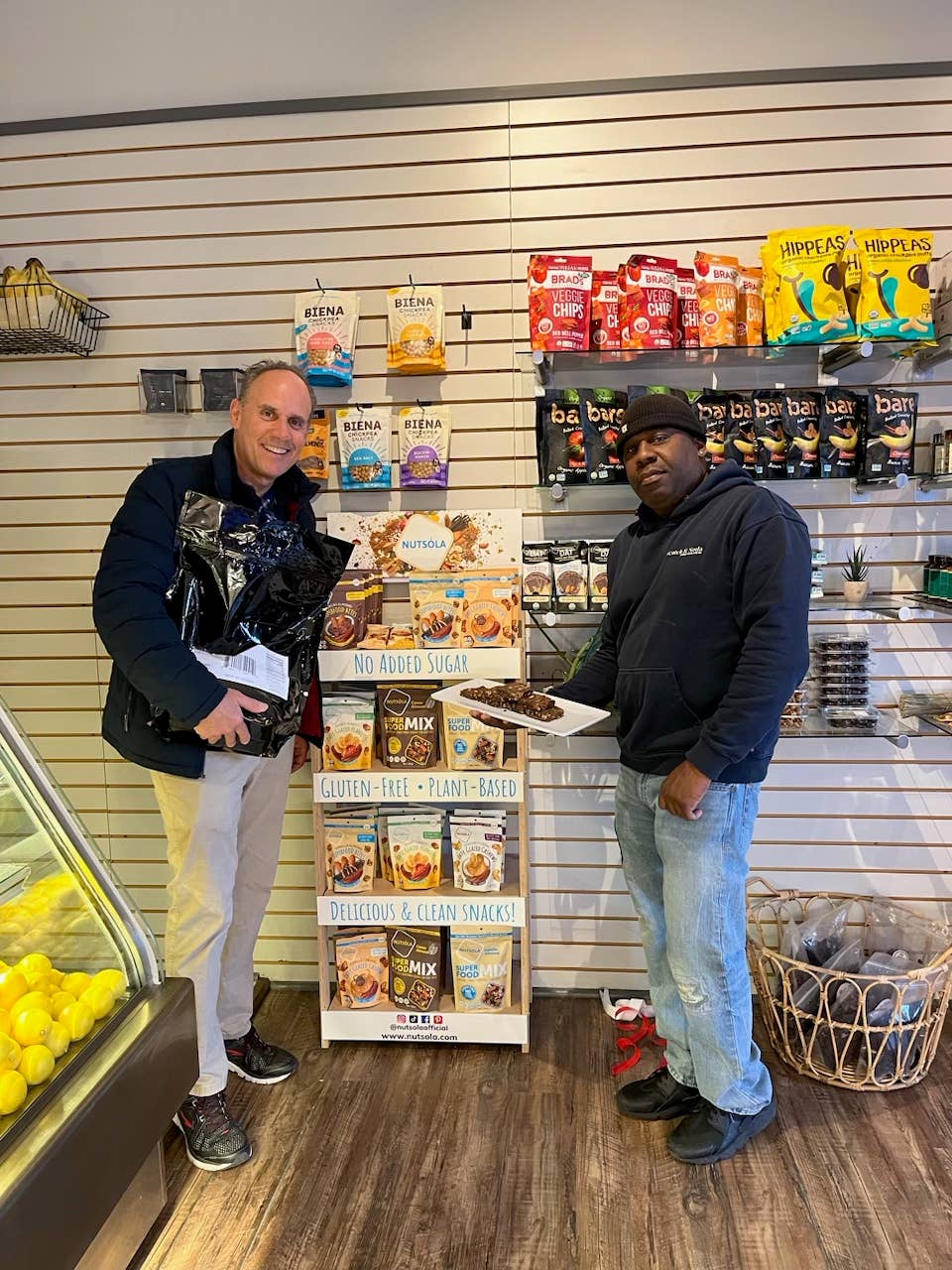 NUTSÓLA - Wholesale Retailer Display - Food & Drink - NUTSÓLA Display Rack2