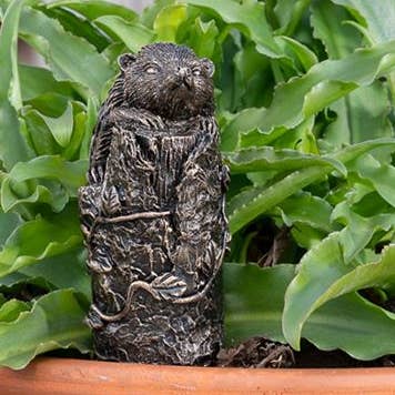 Cubierta y alimentación del alimentador por goteo para plantas Hedgehog para venta al por mayor de Jardinopia UK