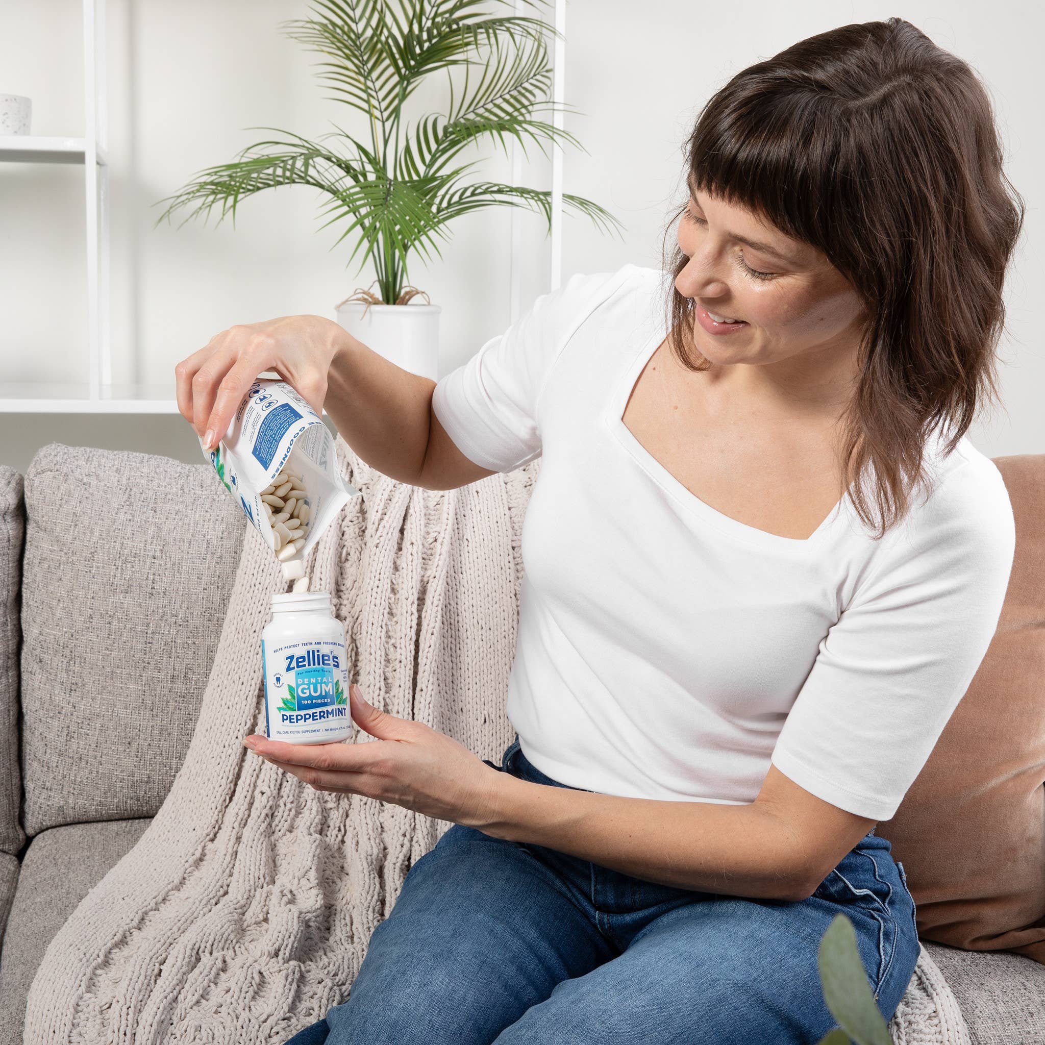 Zellie's - Wholesale Chewing Gum - Zellie's Xylitol Dental Gum - Peppermint 240ct Pouch2