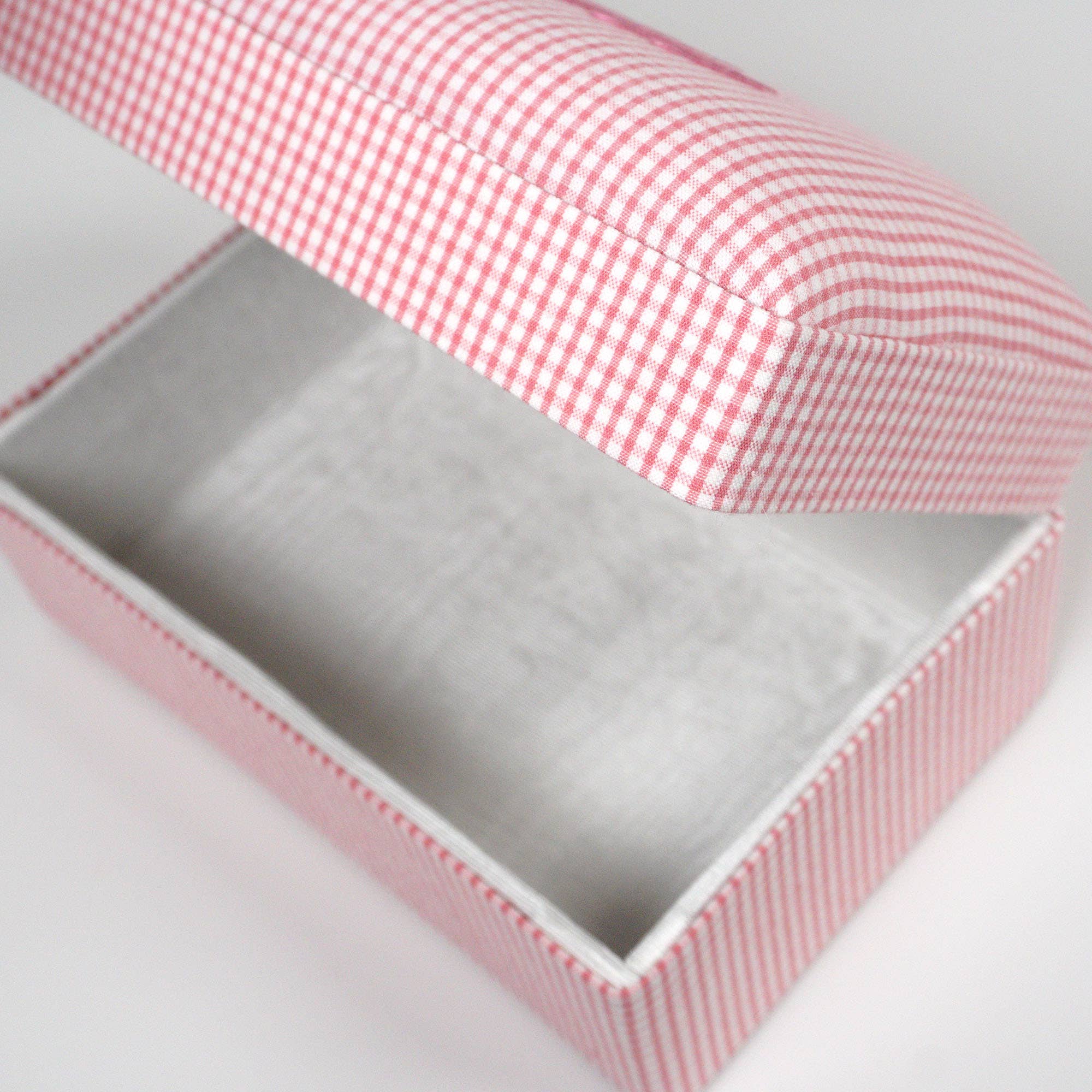 MARCELA – wholesale Keepsake box – Child & baby – Small Baby Keepsake Box-Seersucker Check Cotton1