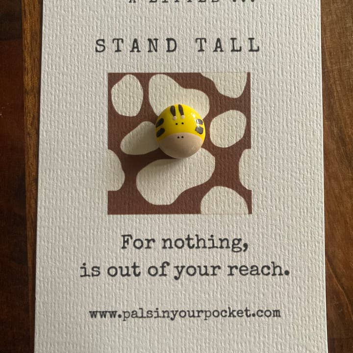 Pals in your Pocket – wholesale Keepsake coin/token – Animal pocket pal and card. Adopt a pet Giraffe. Confidence 0