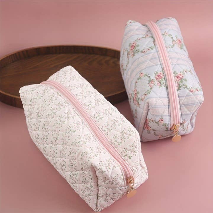 Pink FLORAL QUILTED COTTON DITSY COSMETIC POUCH BAG | 40P555 for wholesale on Faire1