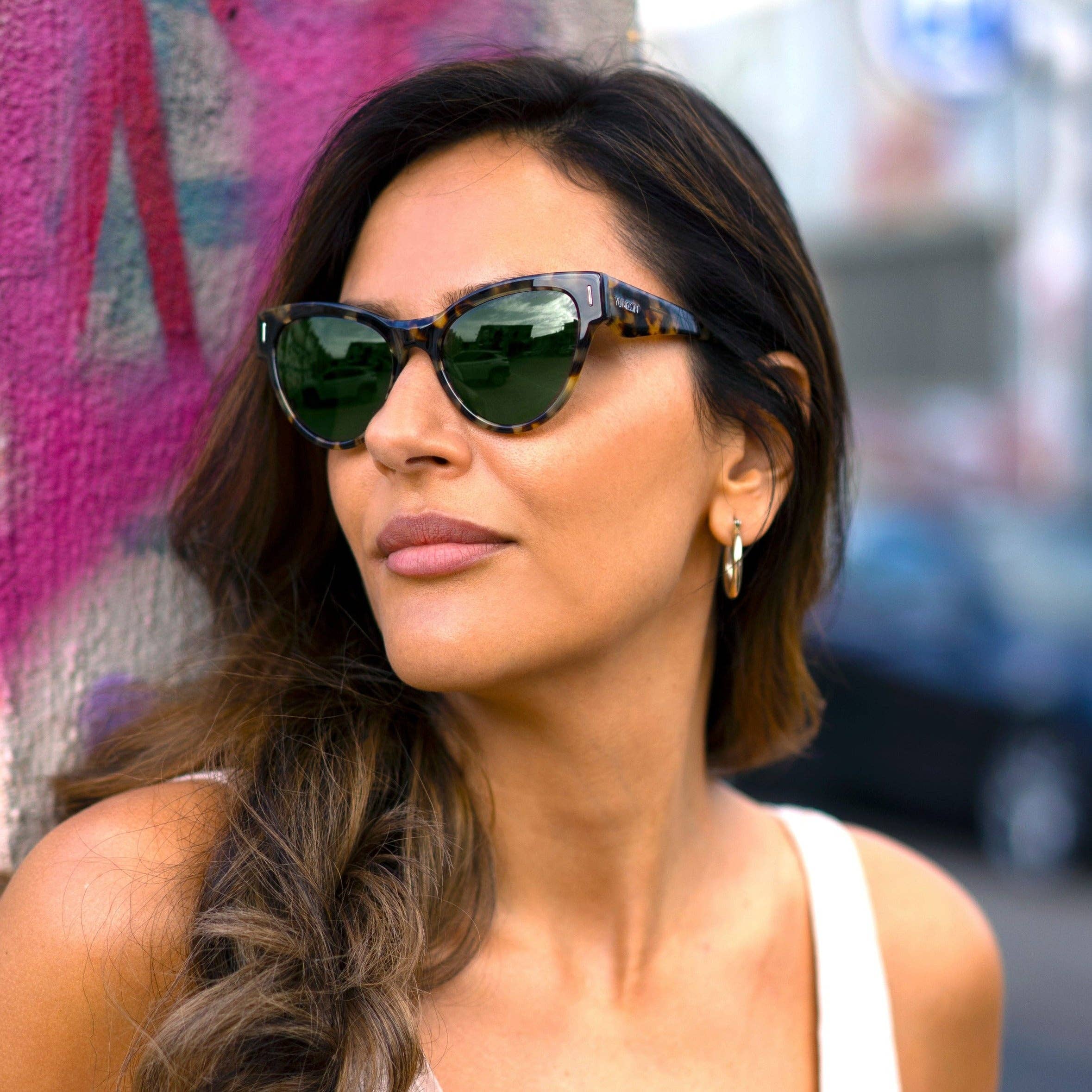 Yunizon Eyewear - Wholesale Sunglasses - Women's - Vamp45