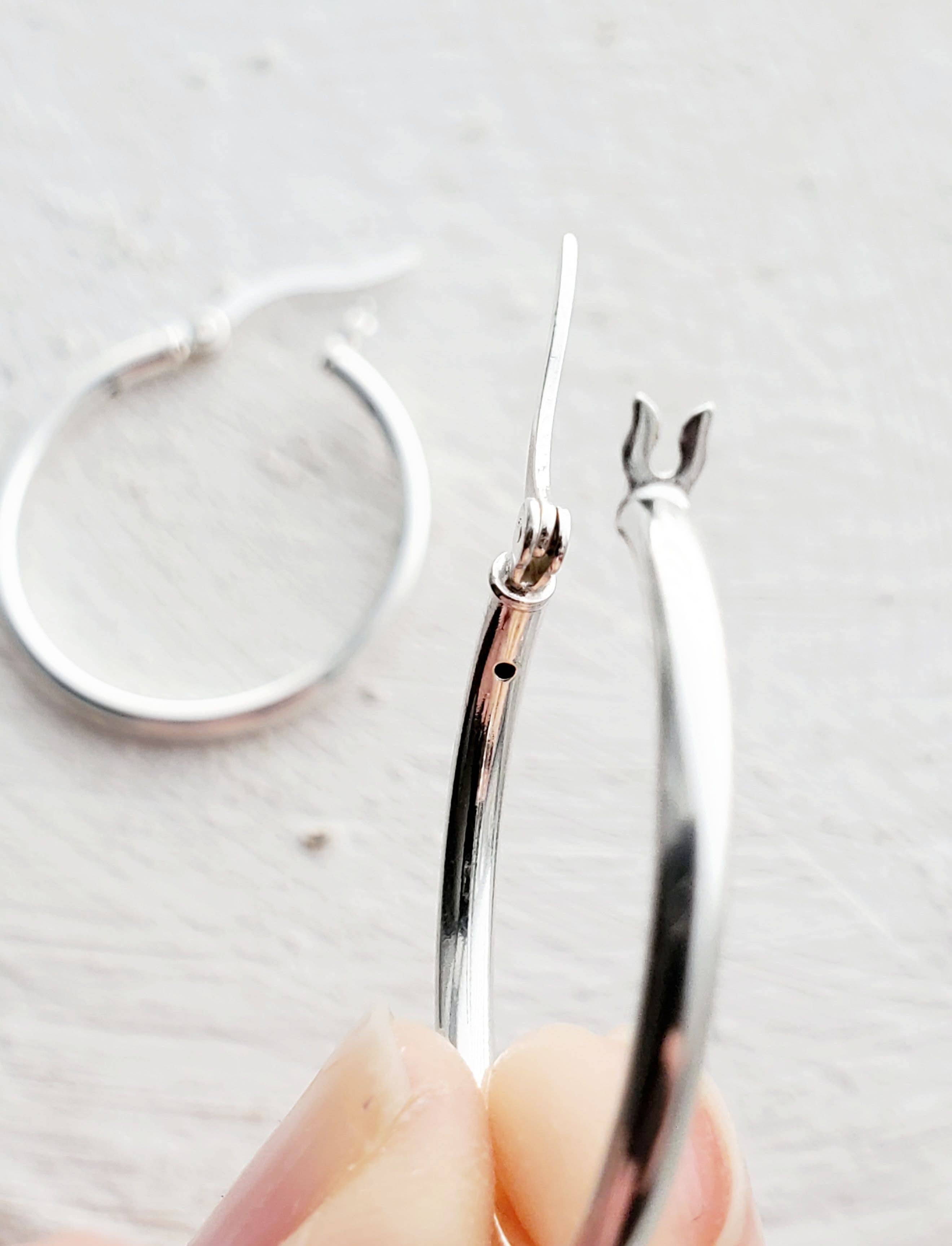 Sosie Designs - Wholesale Hoop Earrings - Silver Tube Hoops Earrings (20mm)3