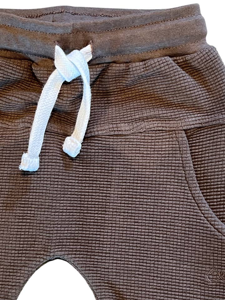 Laree + Co. - Wholesale Lounge Sweatpants/Joggers - Kids - Cocoa Waffle Knit Joggers