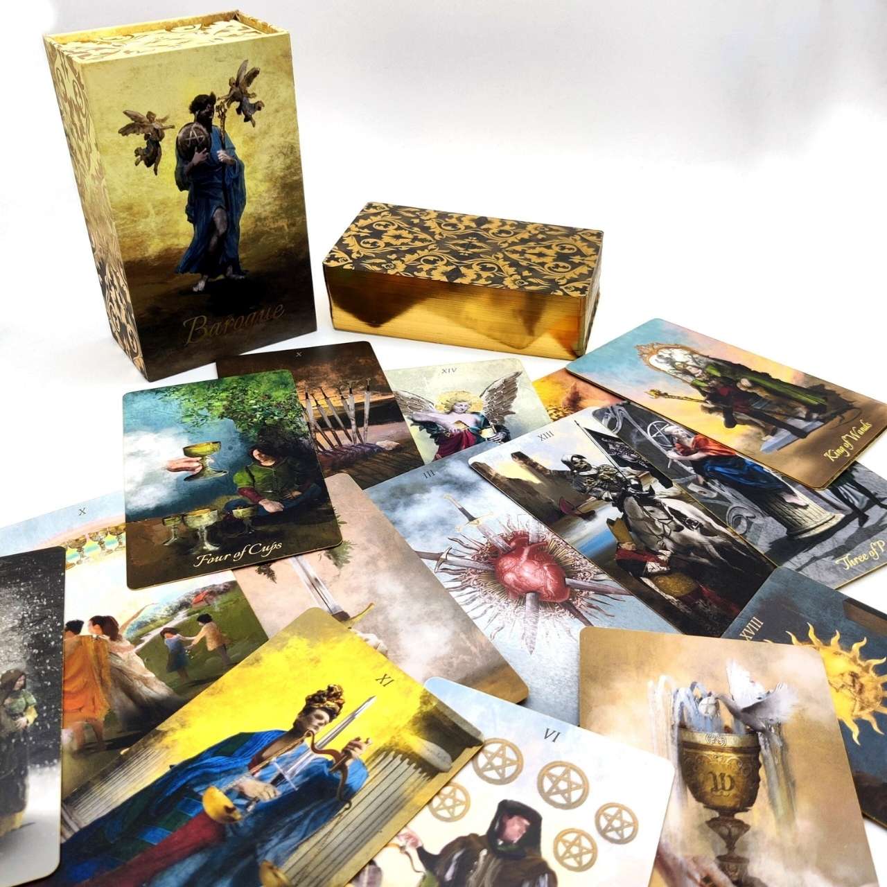 LA MUCI DESIGN – Engroshandel Tarotkort – Luksuriøst Barok Tarotkortsæt med Guldfolie og Forgyldte Kanter9