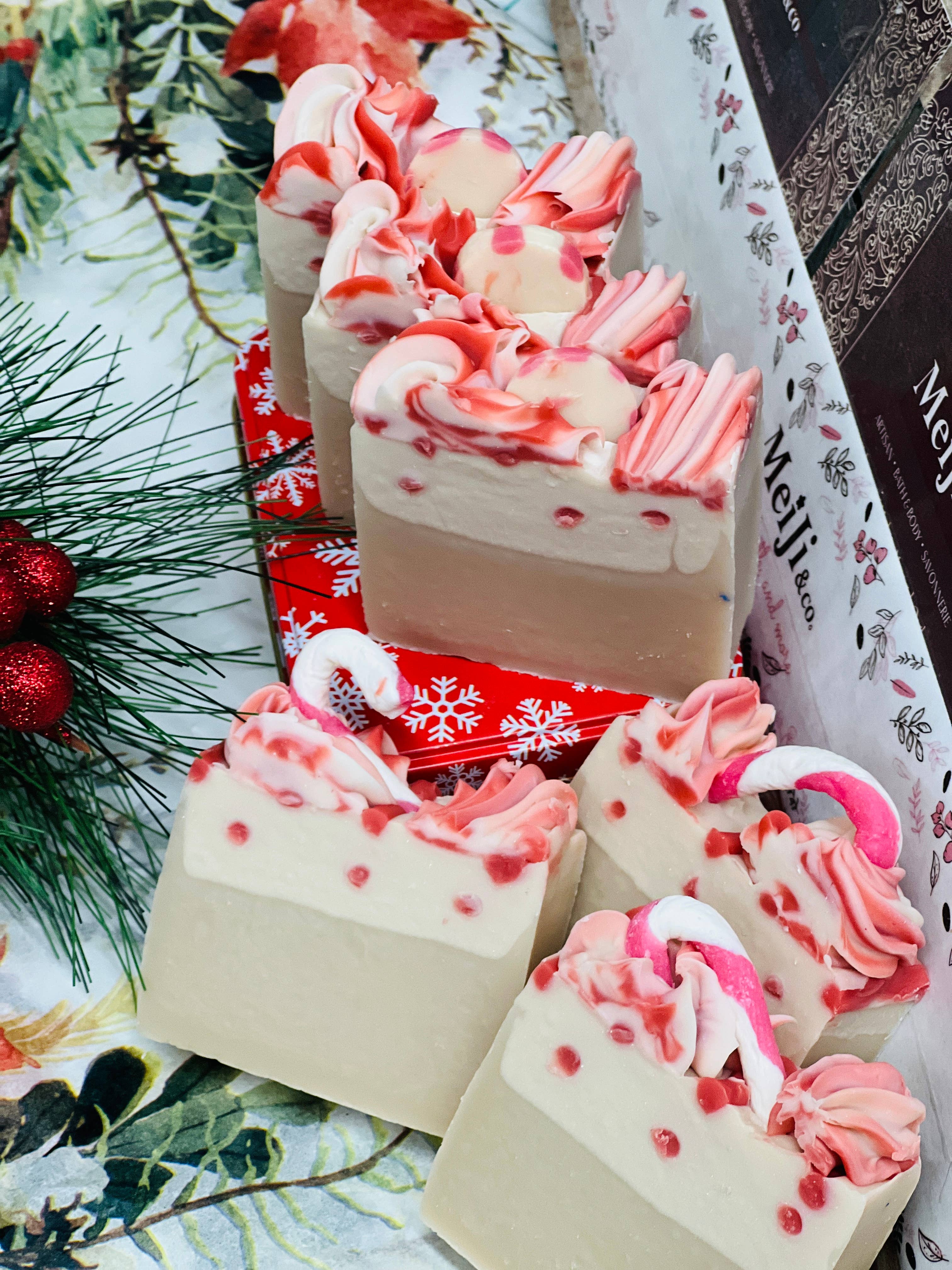 MeiJi & co. - Wholesale Bar Soap - Christmas Artisan Soap Bar – Classic Peppermint Candy3