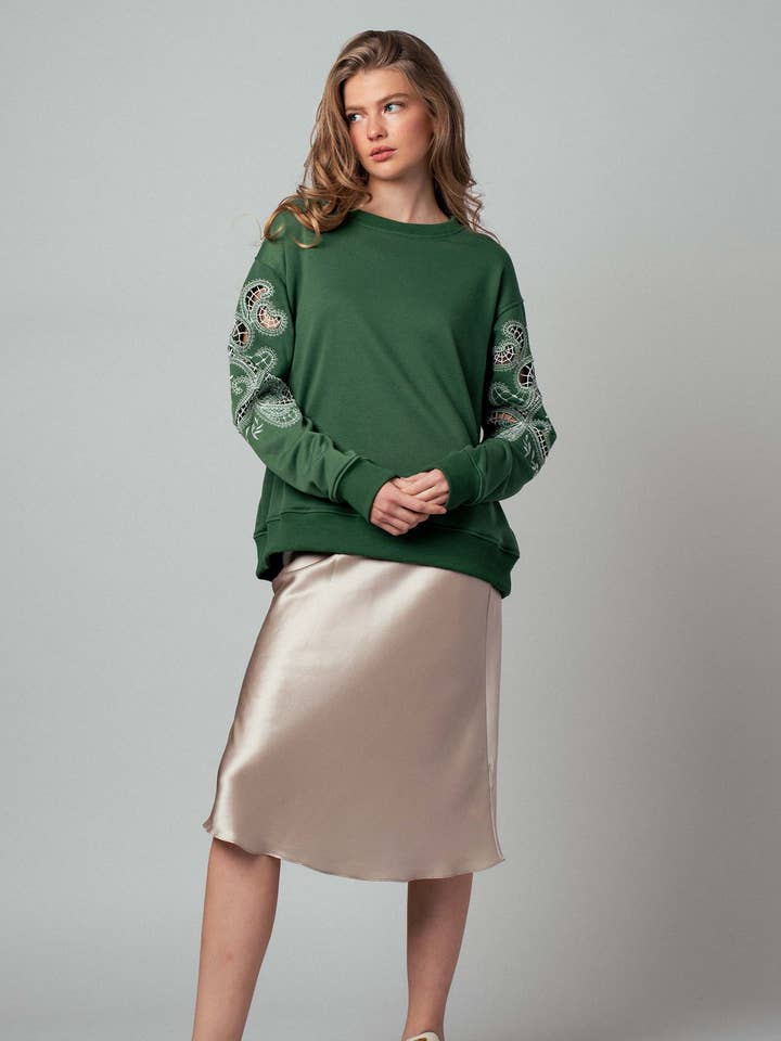 Vert Sweat-shirt romantique à manches en dentelle brodée en vente sur Faire1