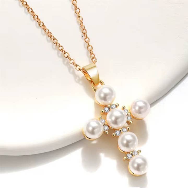 Colar Cruz Pérola Marisela por atacado de Coastal Grit