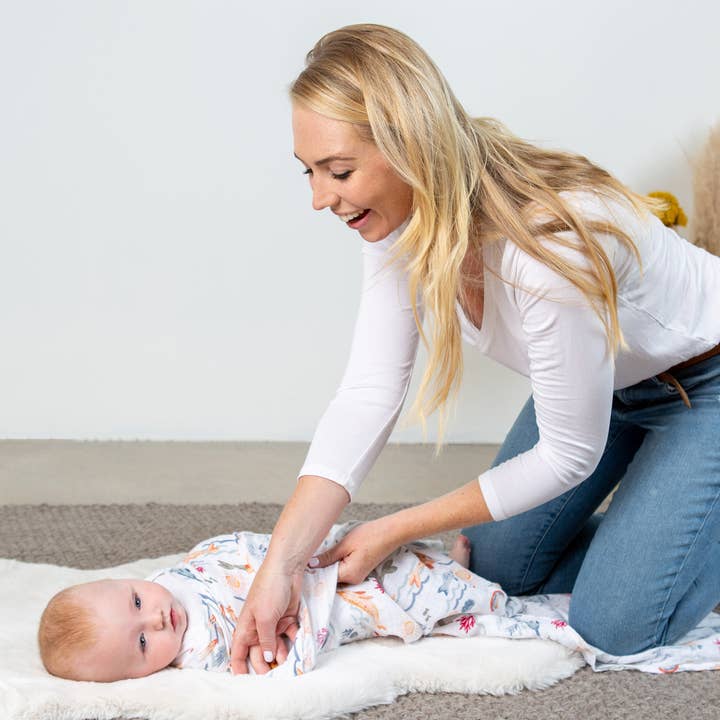 Bebe au Lait - Wholesale Swaddle Set - Baby - Narwhal & Hello Sunshine Classic Muslin Swaddle Blanket Set4