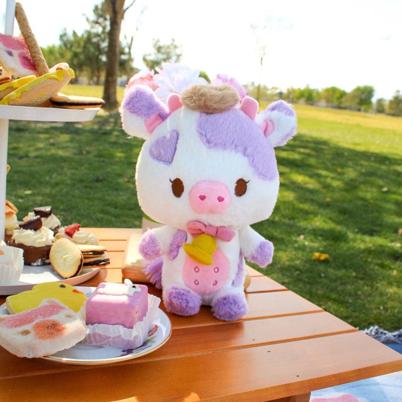 Basura Gang – wholesale Stuffed/plush toy – Kids & baby – Jolene the Cow Plushie1