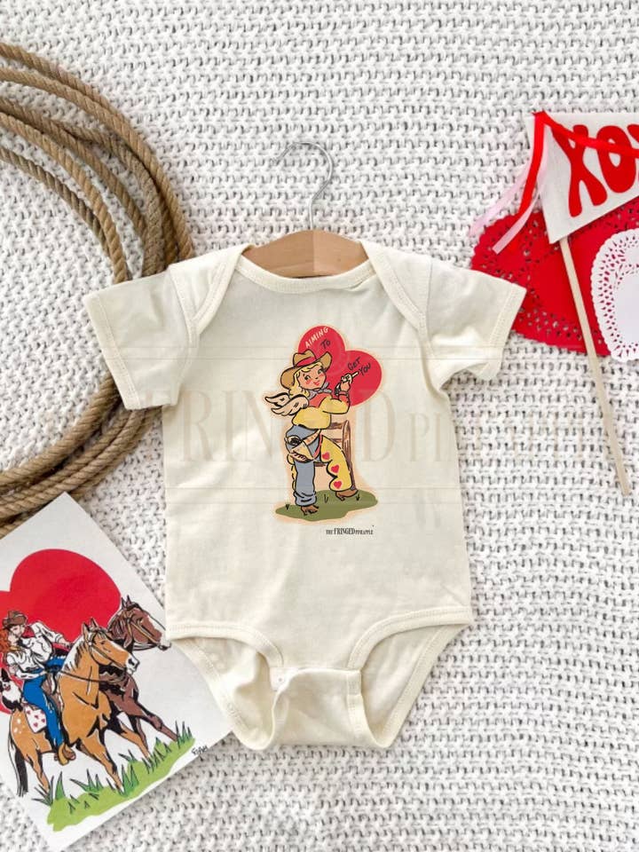 Valentines visant à vous obtenir une grenouillère pour la vente par The Fringed Pineapple