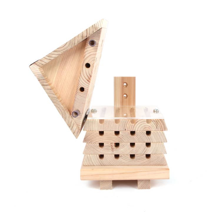 Wildlife World Ltd - Wholesale Bird House - Interactive Solitary Bee Hive