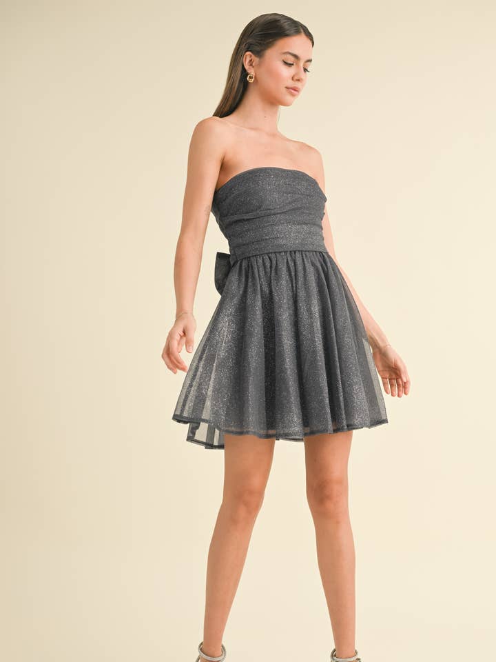 ID8029 ROBE TRAPÈZE EN TUBE DÉTAILLÉE AVEC RUBAN À PAILLETTES SUR TOUTE LA SURFACE pour la vente par Klesis