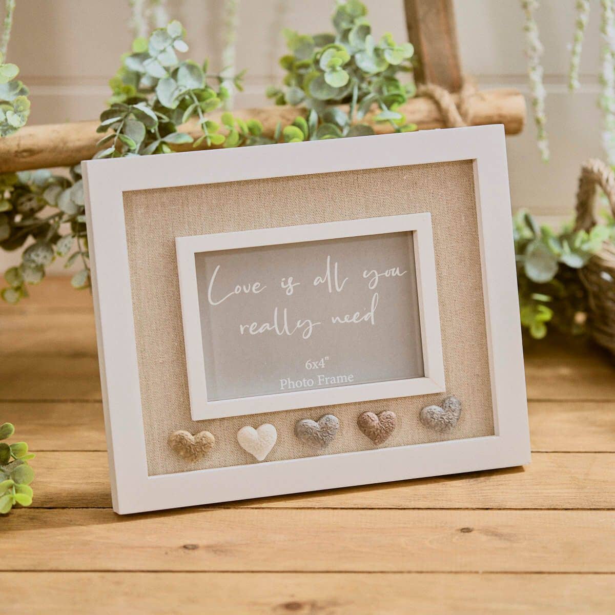 Langs - Vente Cadres photos - Cadre Photo Galet Cœur Lin & Bois Blanc L'amour Est Tout Ss25