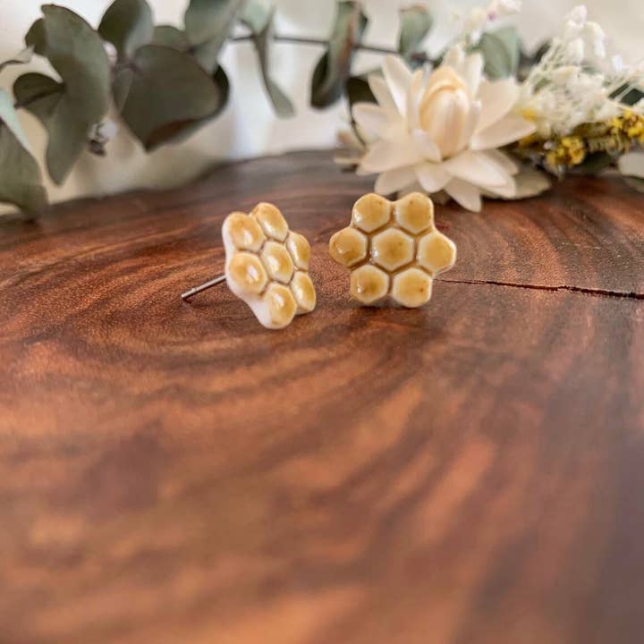 Wolf and Clay Pty Ltd - Wholesale Stud/post earrings - Honeycomb Porcelain Earrings with And without Gold6