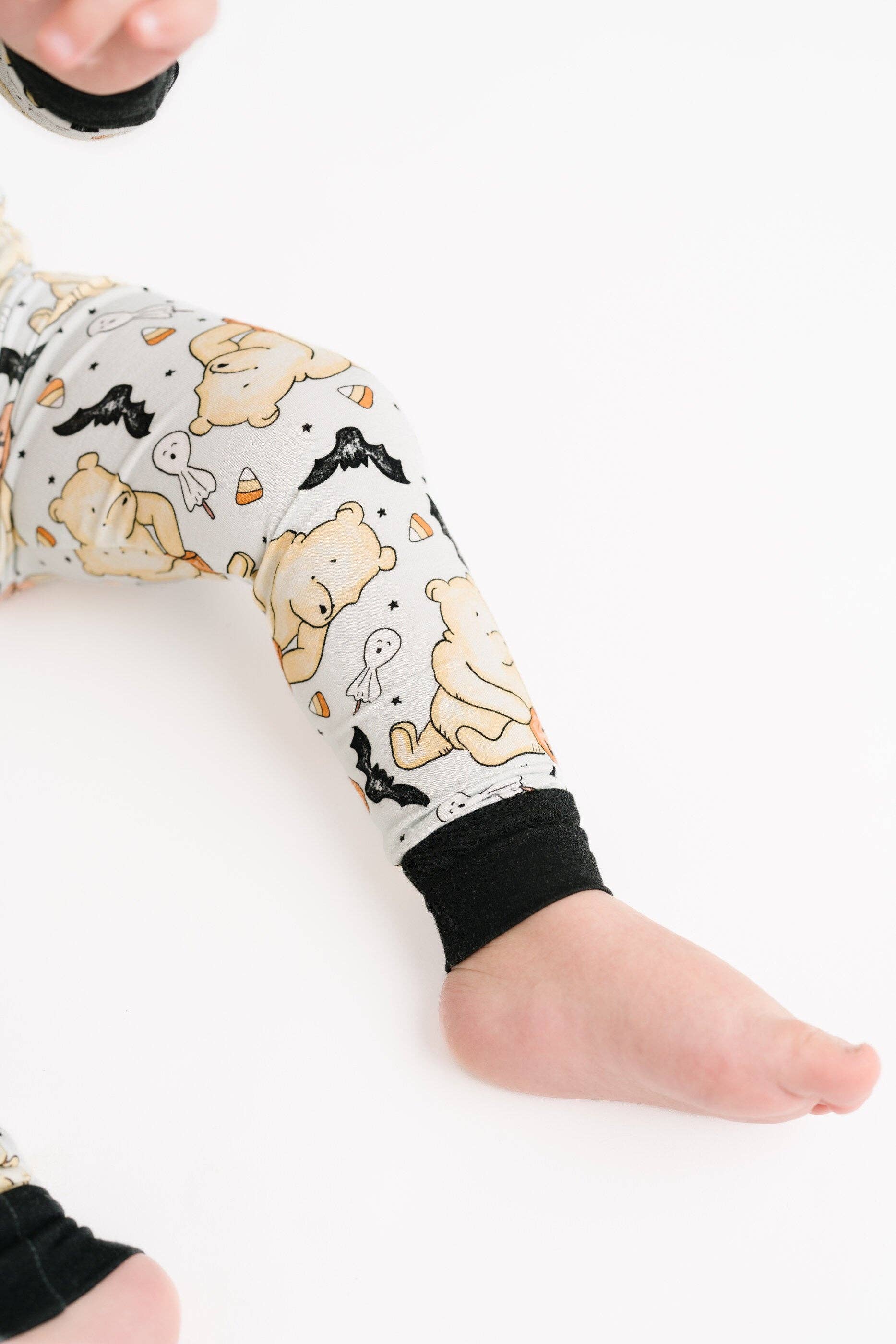 Little One Shop - Wholesale Top & Pant Set - Baby - Spooky Pooh Bamboo Set4