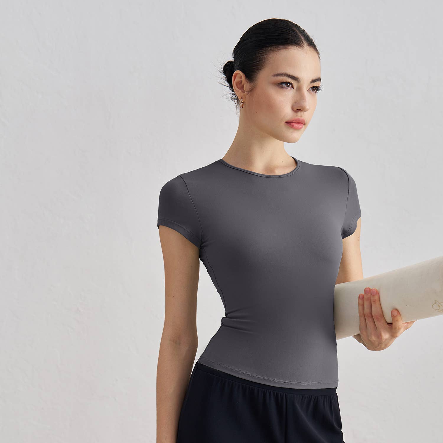 91thelabel – wholesale Athletic top – Women′s – Tessa Crew Neck Sculpting Short Sleeve Active Top T-Shirt9