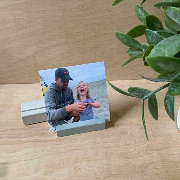 Left Corner Goods - Wholesale Picture Frame Stand - Photo and Business card Holder | photo stand set cement