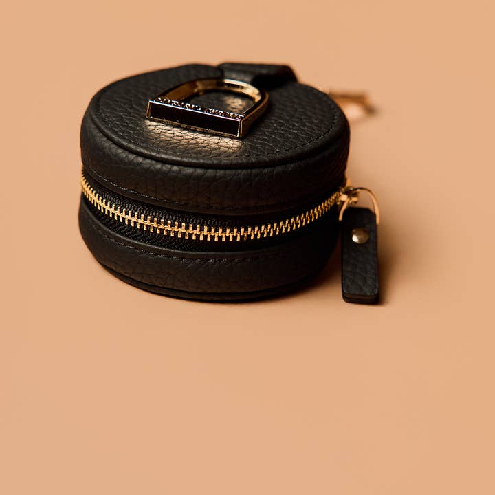 Oakbark & Chrome - Wholesale Keychain - Women's - Stirrup Accessory Keeper in Black3