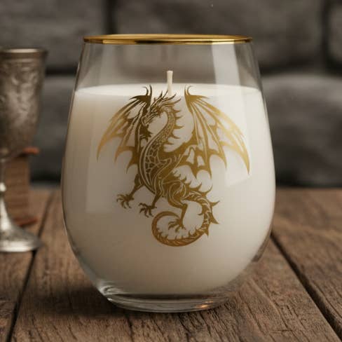 Candela a Calice del Drago Dorato per la vendita all'ingrosso da parte di Luminate 365 Candles