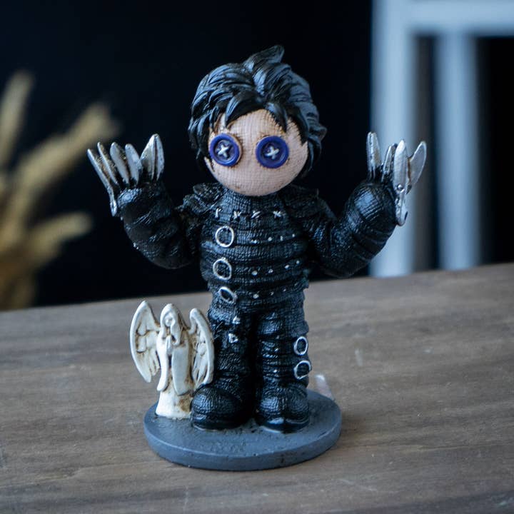 Pacific Trading - Wholesale Decorative Figurine - Pinheads Monster Halloween Horror Scissors1