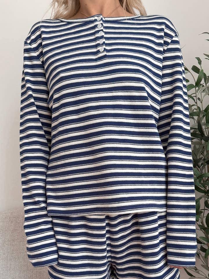 Gestreiftes Strick-Loungewear Langarmshirt für den Großhandel von Sunkissed Coconut