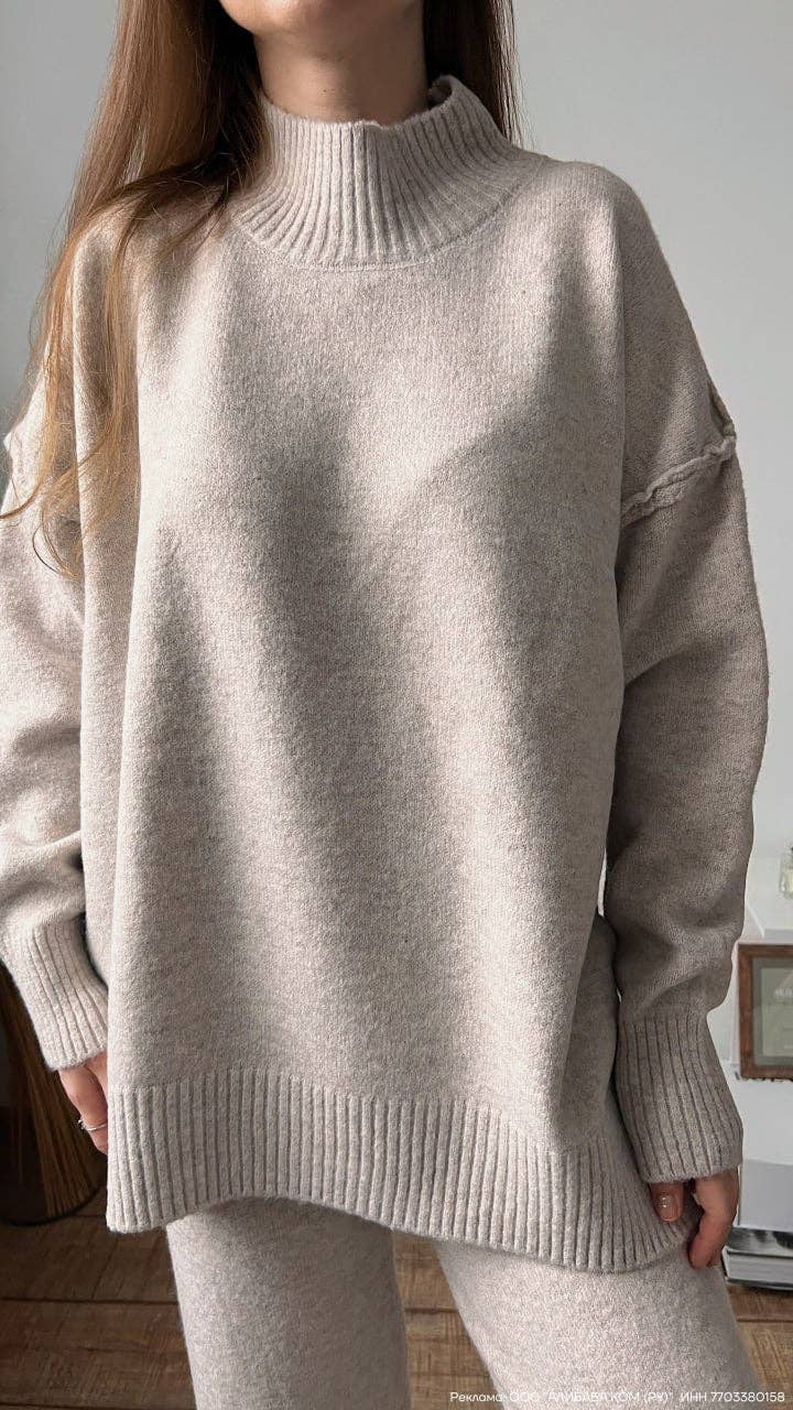 Suhkasana – wholesale Mjukisset – Dam – Polotröja med sidoslits och stickad tröja samt byxor med vida ben8