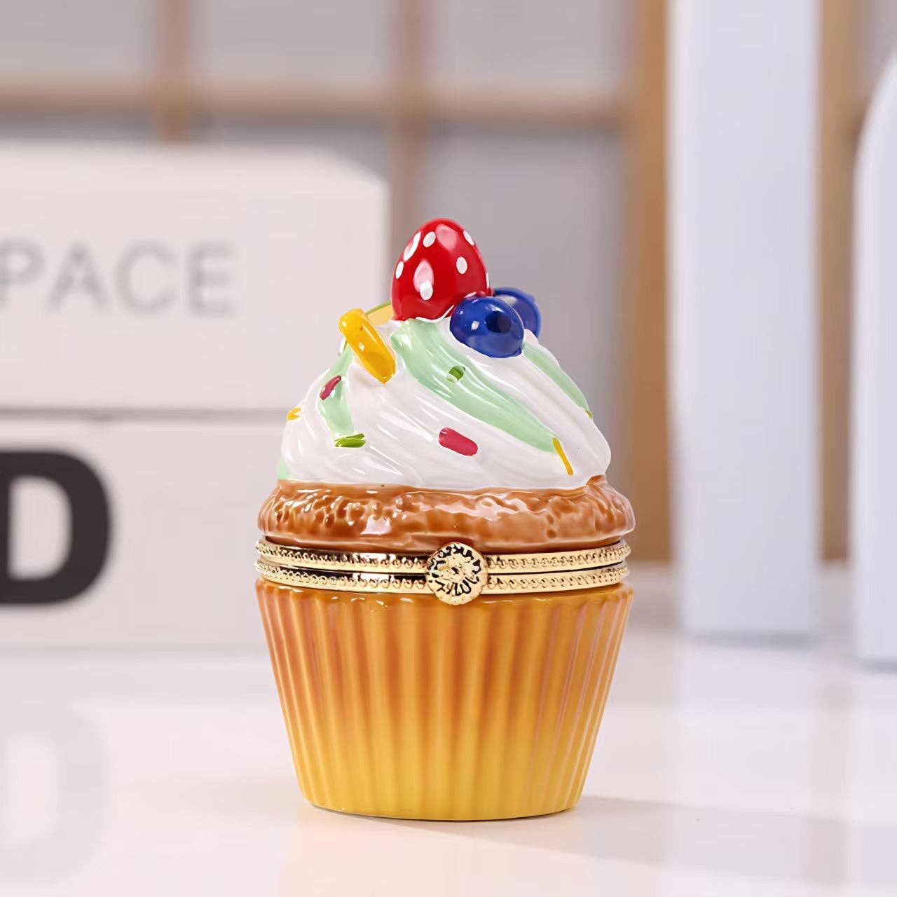 Verdivine - Wholesale Jewellery box/organiser - Cupcake Delight Trinket Box1