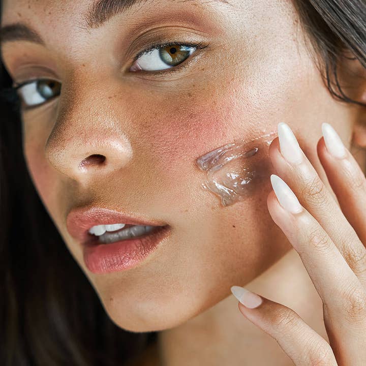 Nuria - Wholesale Night Cream - Hydrate Revitalizing Jelly Night Treatment4