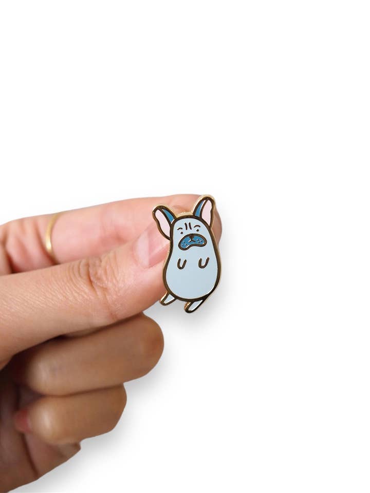 Broche en émail bouledogue français pour la vente par Desk of Sandra