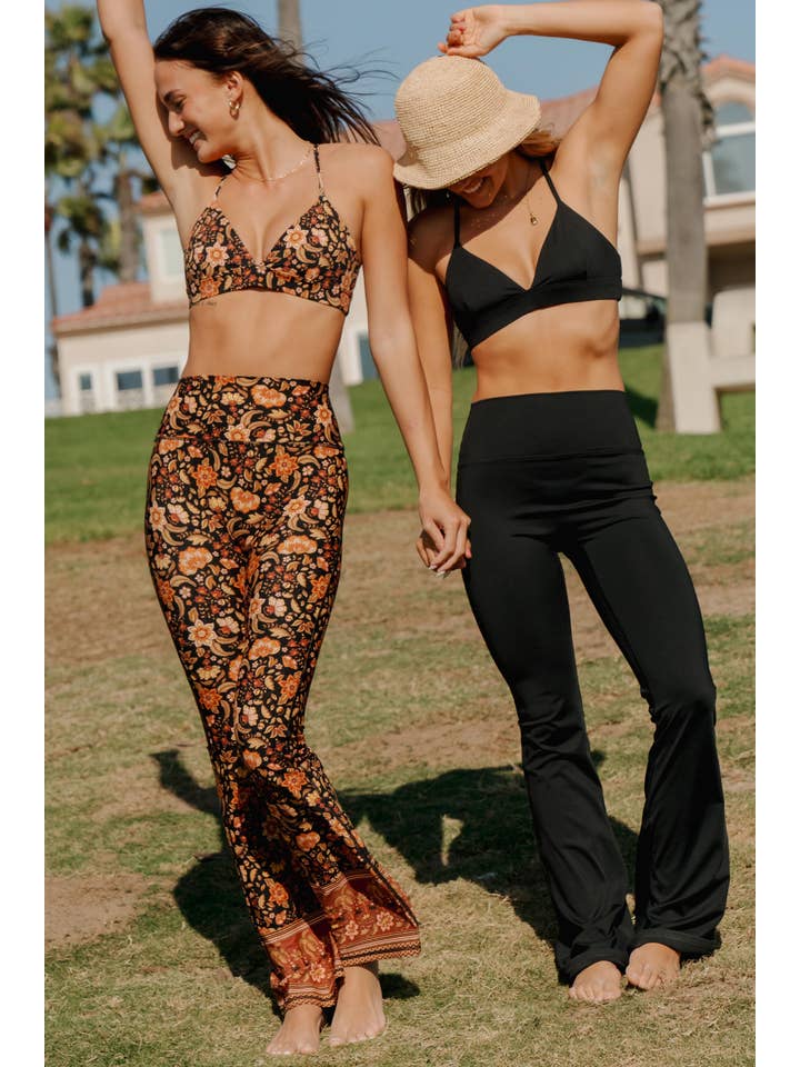 Onyx Sama Crop for wholesale on Faire5