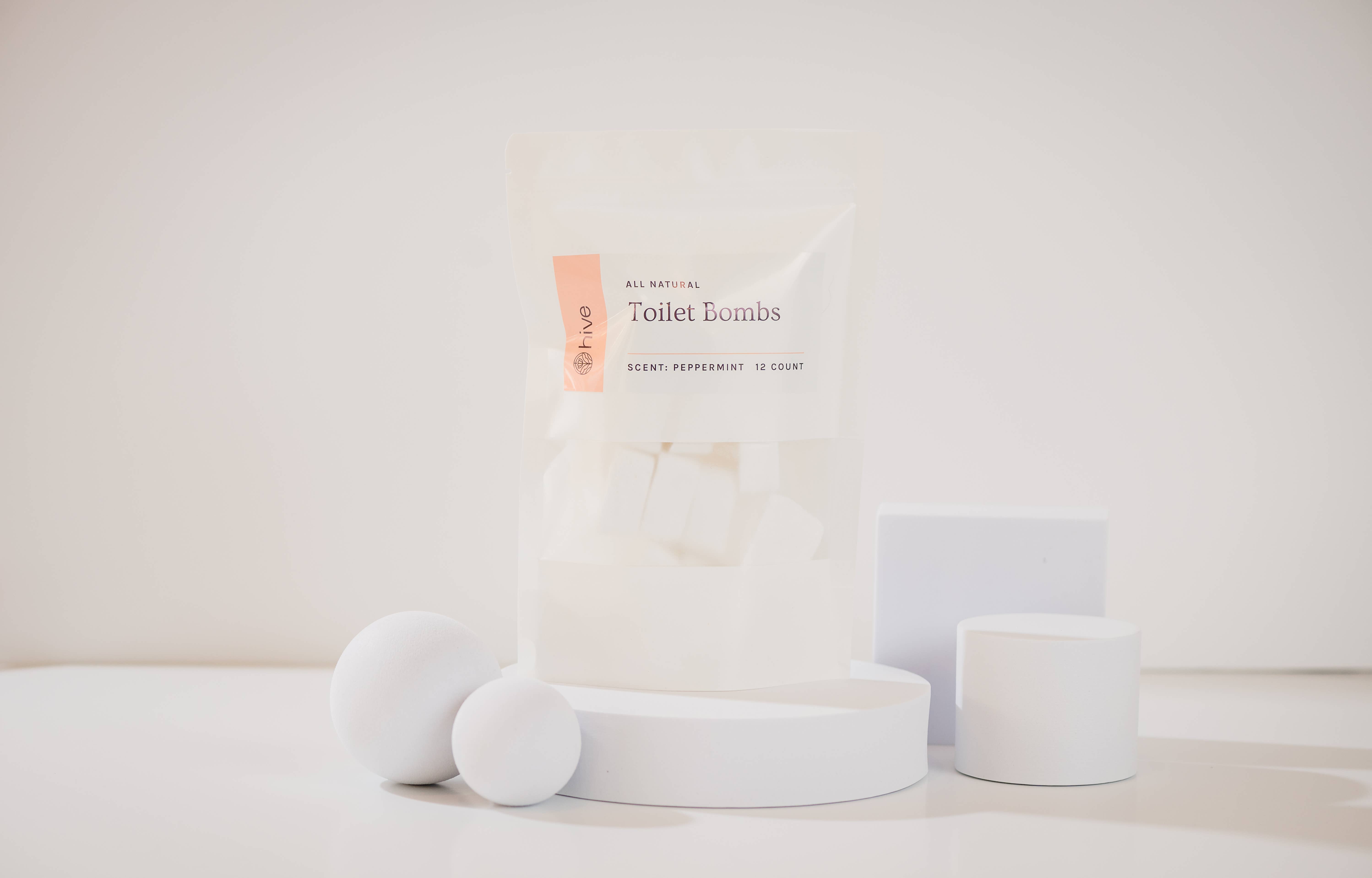 Hive - Wholesale Toilet Cleaner - toilet boms cleaner 12 count 8