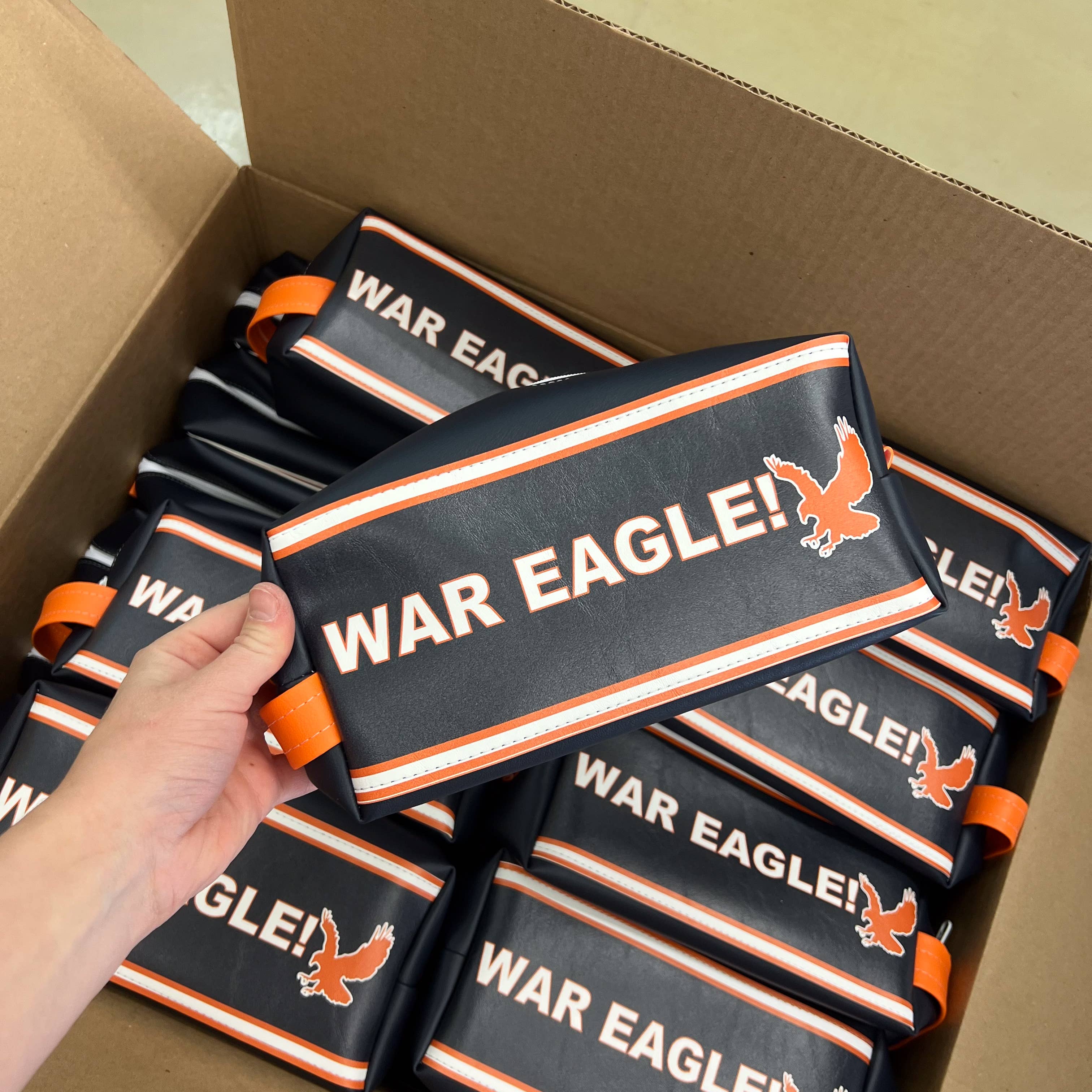 Anne Cate - Wholesale Toiletry Bag - Women's - Custom Dopp Kit Toiletry Bag Travel Bag - Personalized6