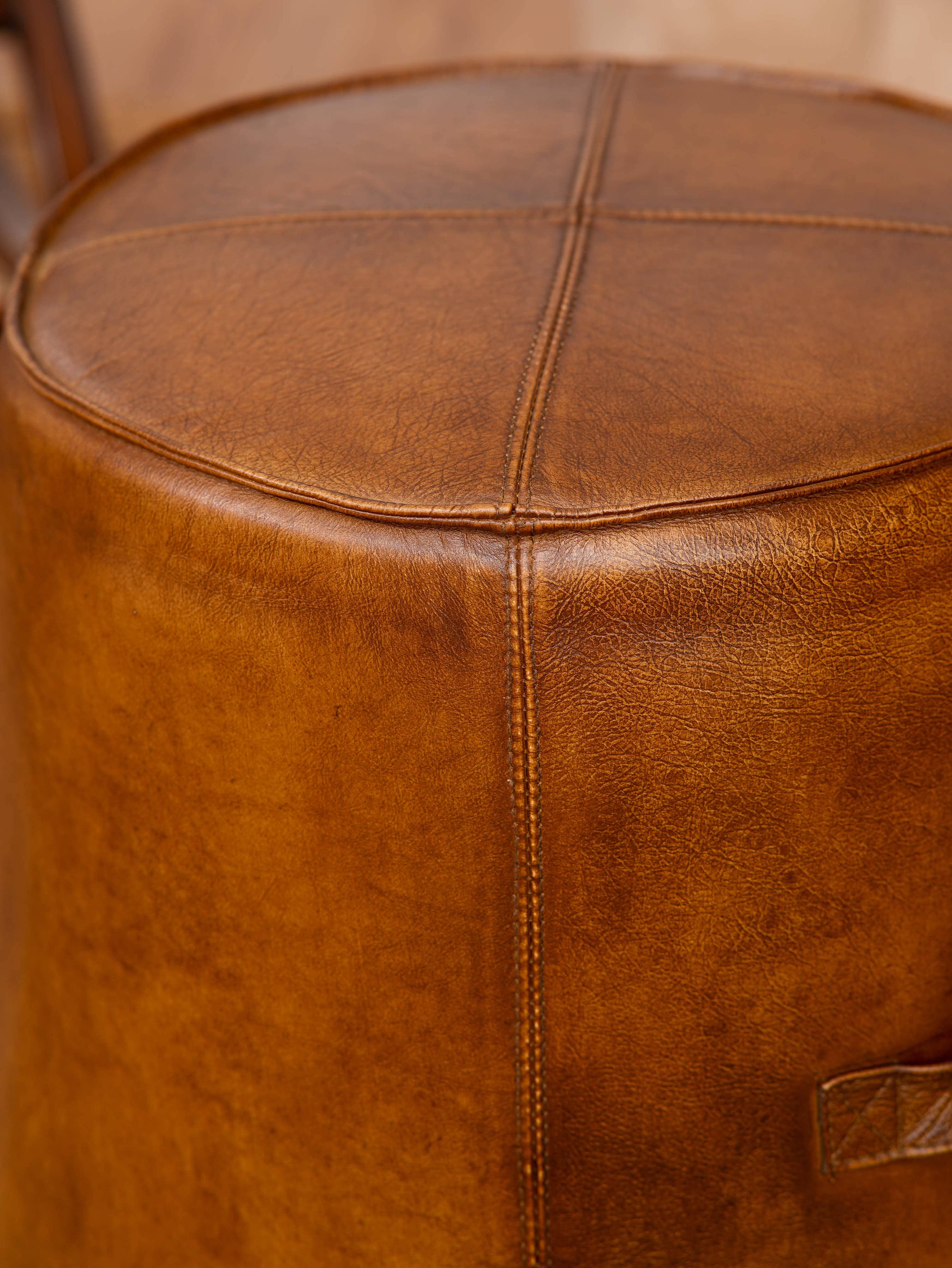 BBH Homes LLC - Vente Pouf - Pouf en cuir de buffle 22,5 x 22,5 x 2110