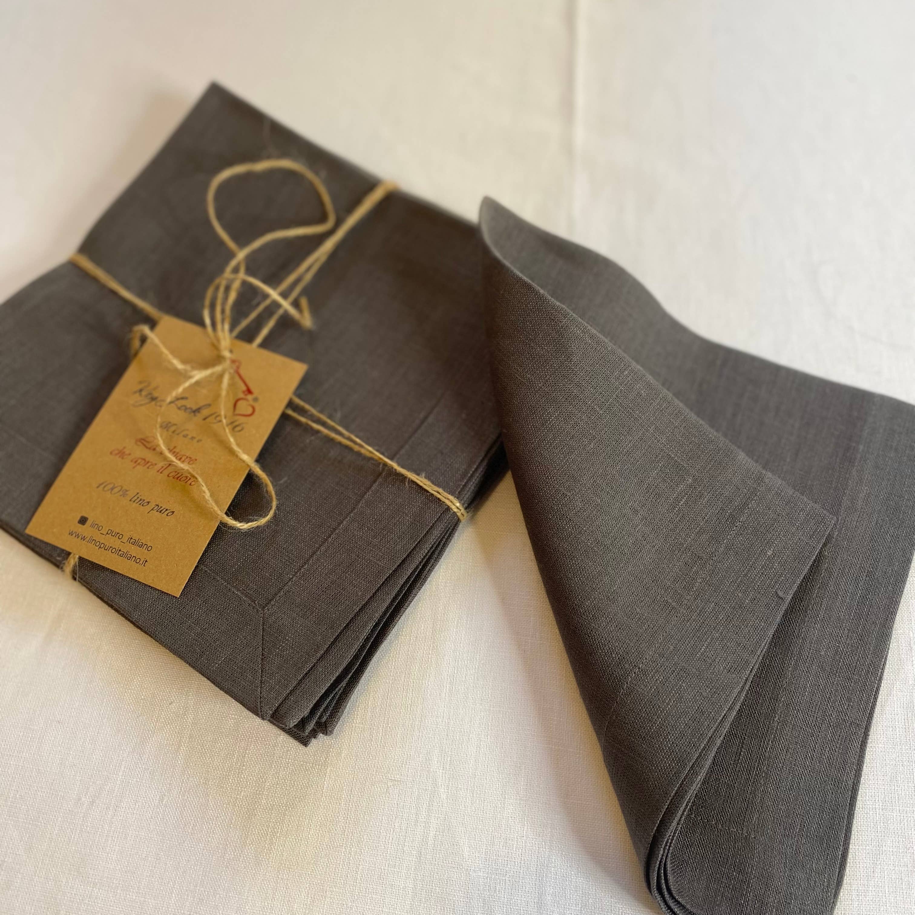 KEY LOOK1916 MILANO - Wholesale Dinerservet - Linnen servetten met bies6