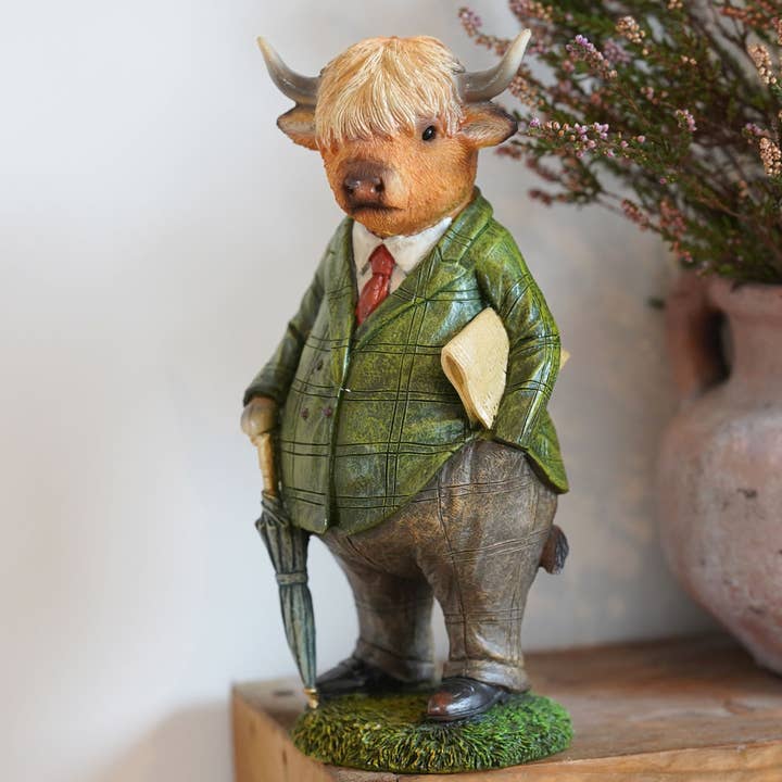 Highland Cow Resin Ornament Garden Home Statue for wholesale by Vale Ornaments
