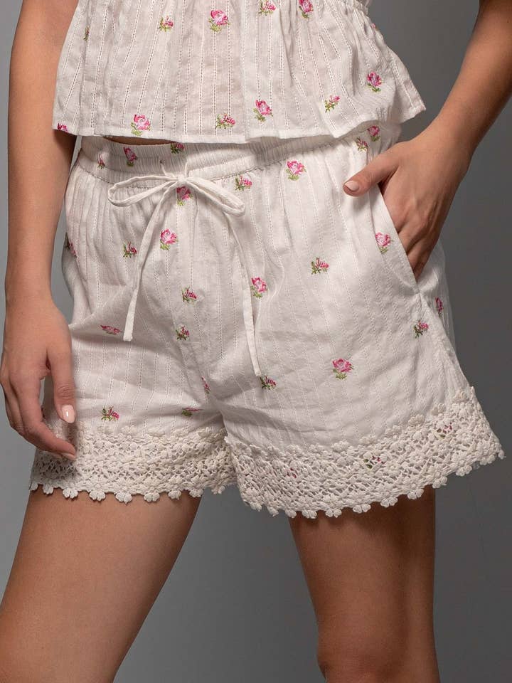 Floral Embroidered Crochet Trim Shorts for wholesale by Fashion Week