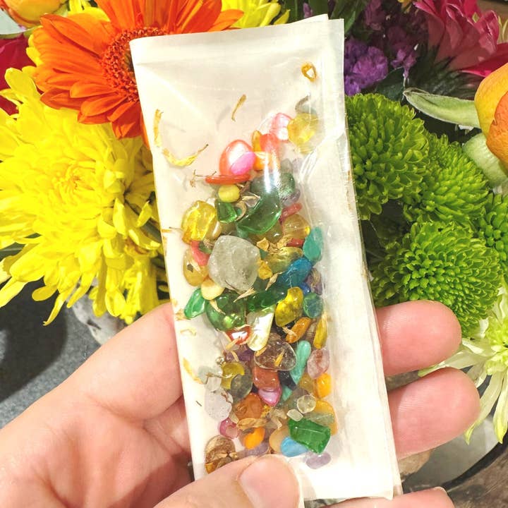 Kristaller konfetti julens sagoland stenar 20g påse med ädelstenar för wholesale av Elf Kendal Hippies