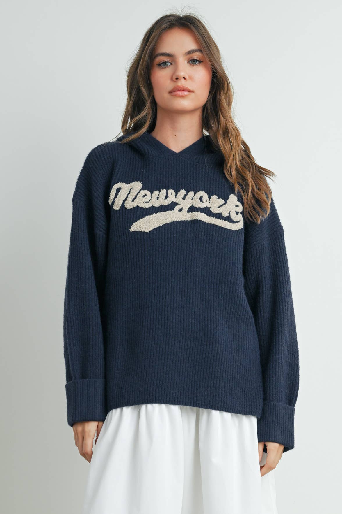 BUTTERMELON - Venta al por mayor Jersey de punto - Mujer - Jersey con capucha bordado de Nueva York - BMW727717