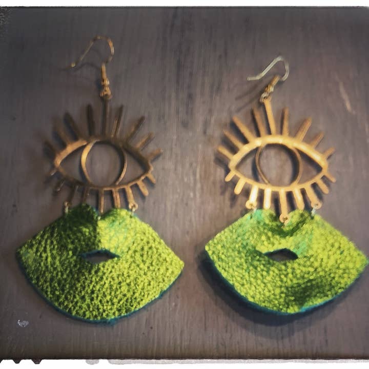 When Irish Eyes Are Smiling Earrings for wholesale by JAG/ged Edge Jewelry