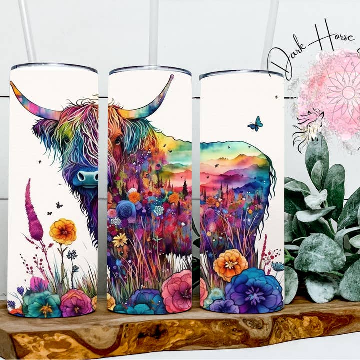 Natures Colors Highland Cow Tumbler voor wholesale door Dark Horse Dream Designs LLC