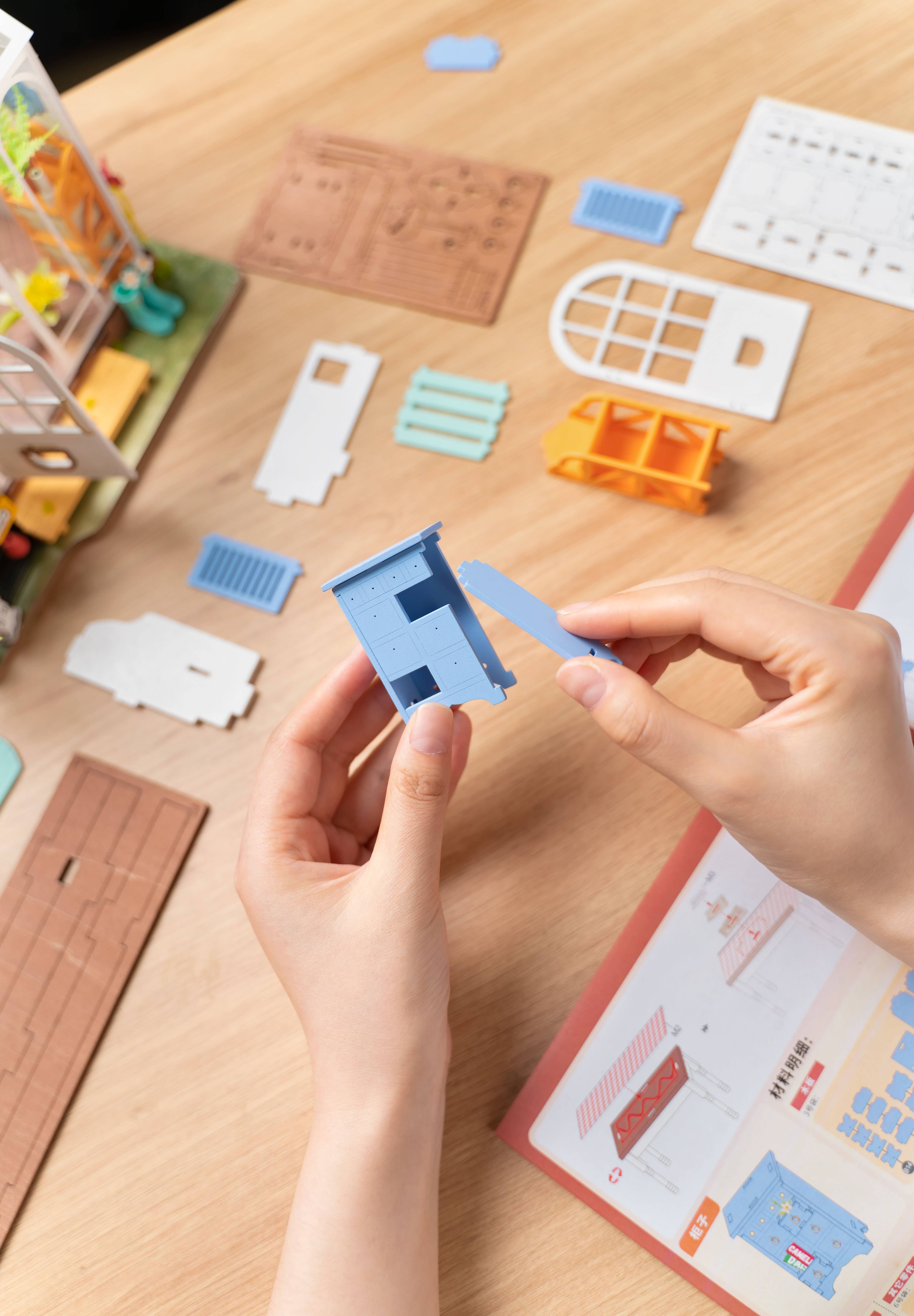 Hands Craft - Wholesale DIY Craft Kit - DIY Miniature House Kit: Dreamy Garden House4