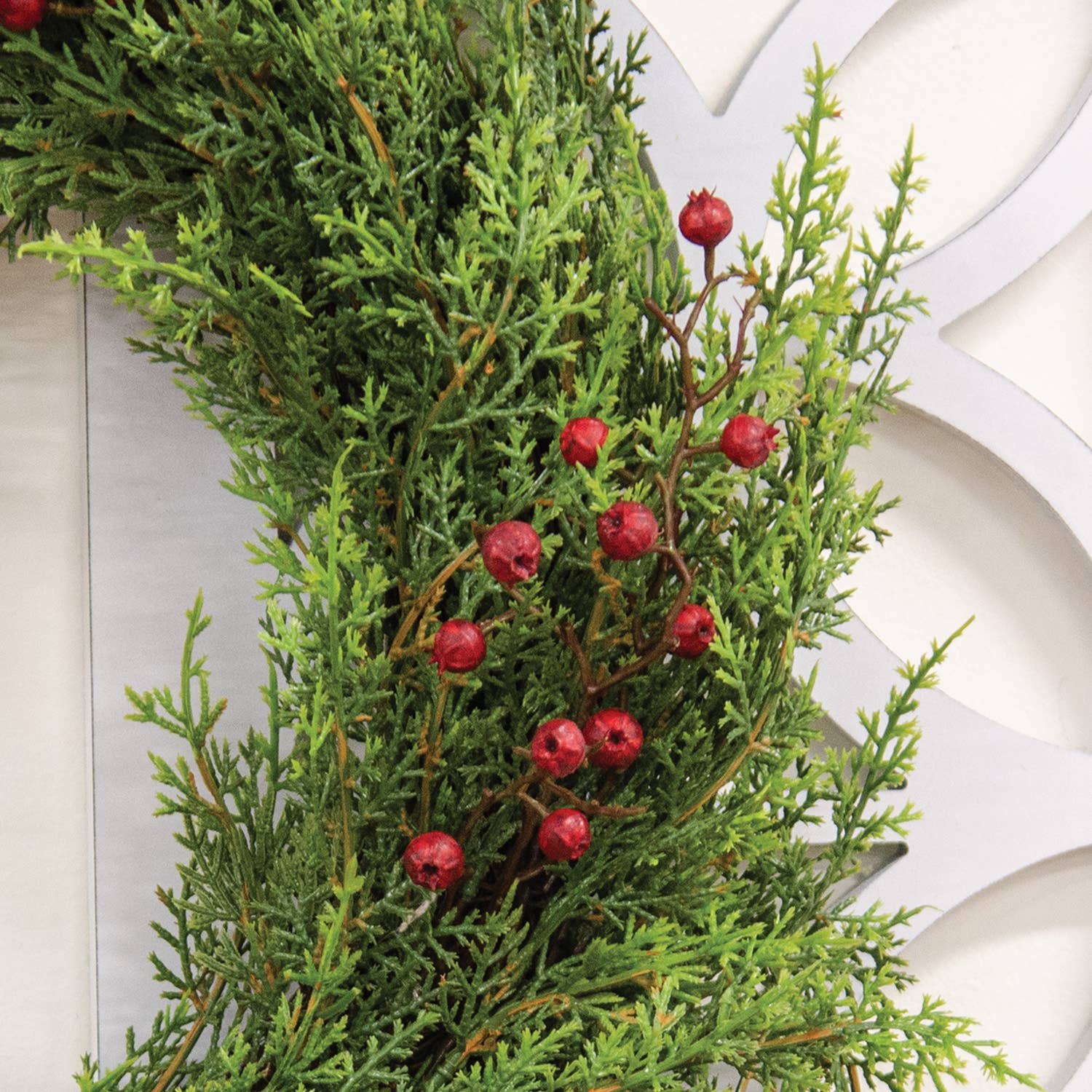 Saybrook Lane – Engroshandel Krans – Rød bær og cederkrans, 20"2