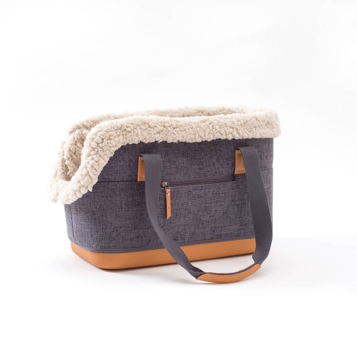 Only An Ocean Europe - Wholesale Pet Carrier - Dog - P.L.A.Y Charcoal Gray Dog Carrier1